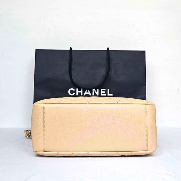 Chanel Beige/Cream Quilted Shoulder Tote with Elegant Silver Handware GST Caviar - Picture 6 of 7